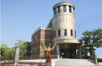 手塚治虫記念館の外観